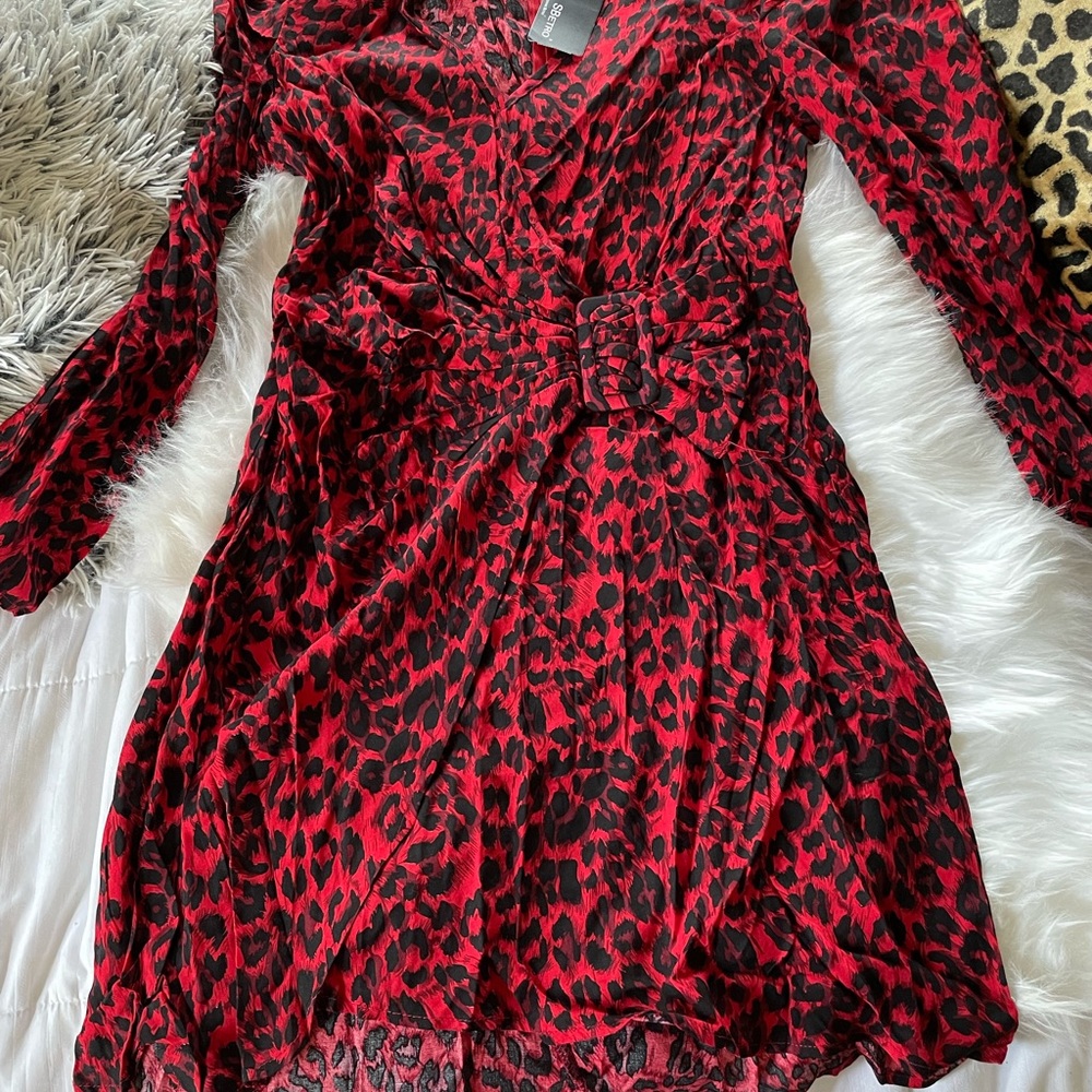 Sbetro leopard print long sleeve dress